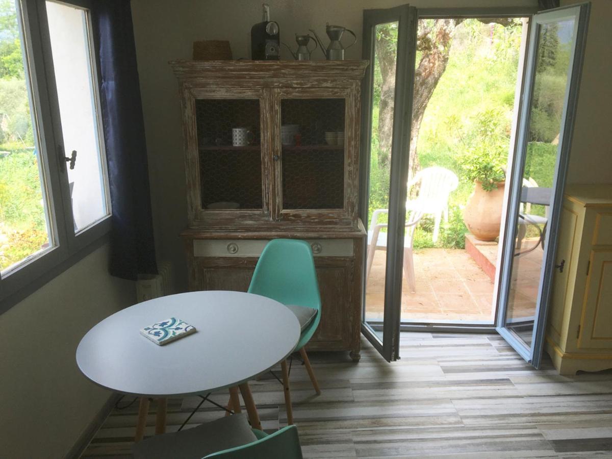 Magnifique Studio Dans Maisonnette Tourrettes-sur-Loup Exterior foto